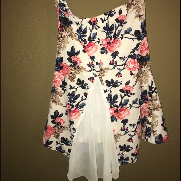 Sleeveless floral top - Picture 3 of 4